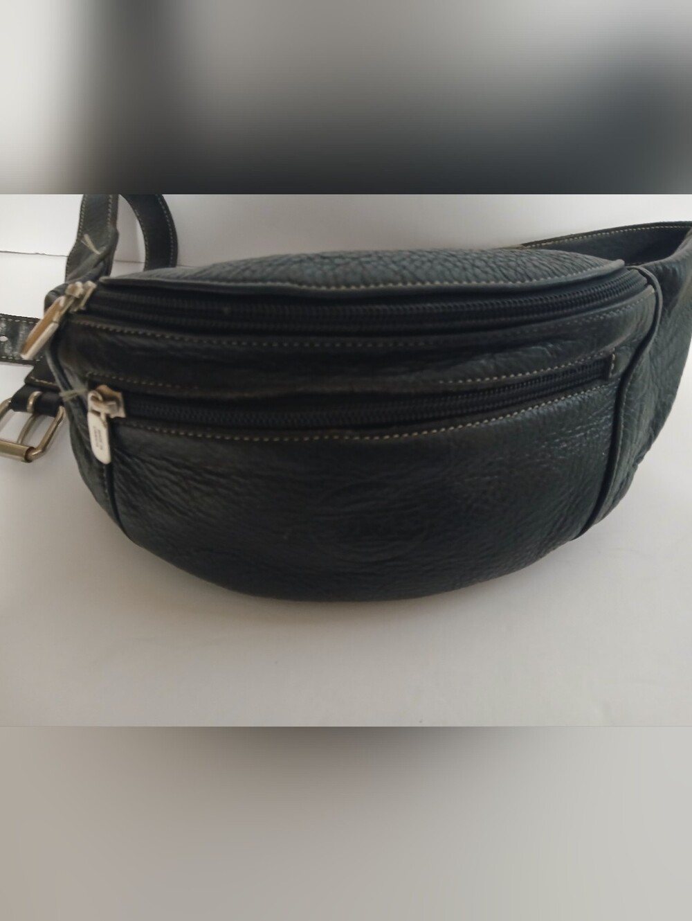 Roots belt bag